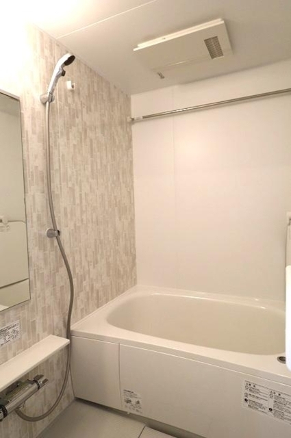 バス・シャワールーム　浴室