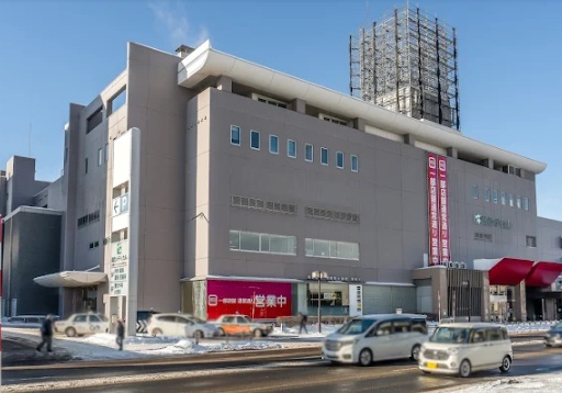 ショッピングセンター　CiiNA　CiiNA福住（ショッピングセンター）まで379m