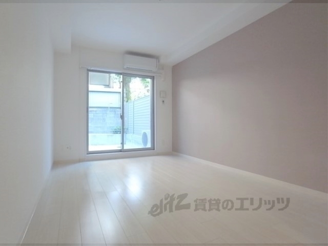 居室・リビング　洋室