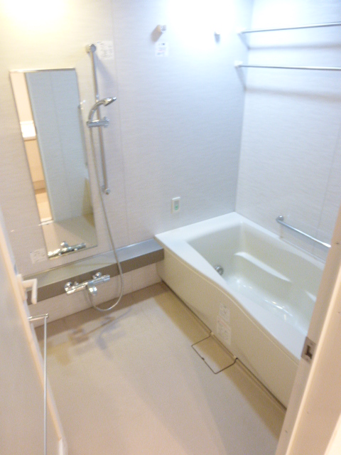 バス・シャワールーム　バス※別部屋参考写真