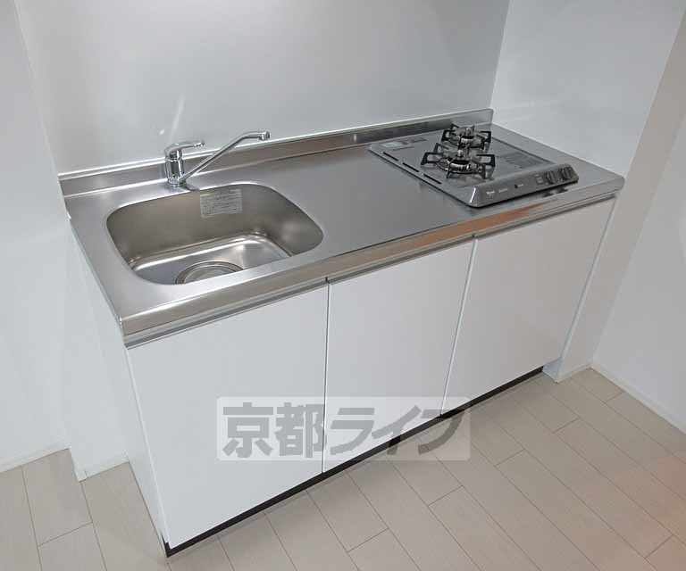 キッチン　キレイなキッチンですね～