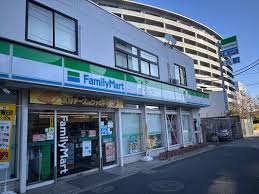 コンビニ　ファミリーマート東雲橋店（コンビニ）まで141m