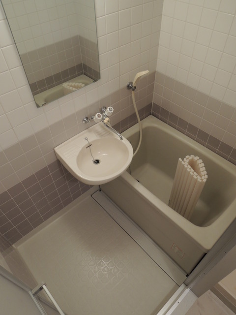 バス・シャワールーム　バス