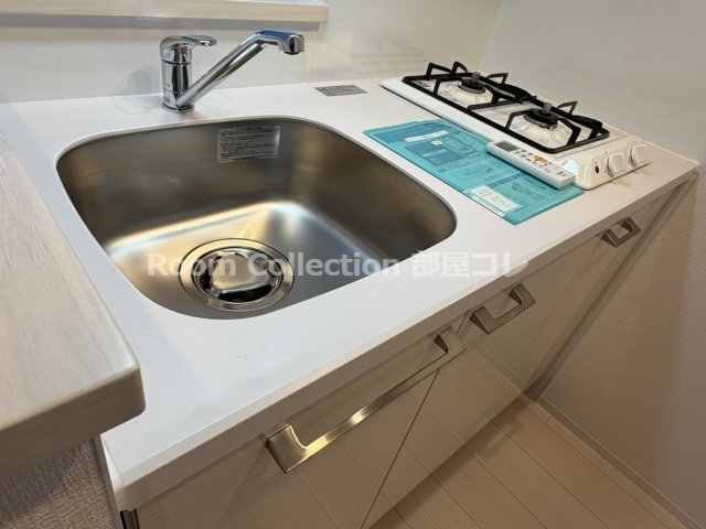 キッチン　同シリーズイメージ写真 反転色違い 現況と異なる場合現況優先