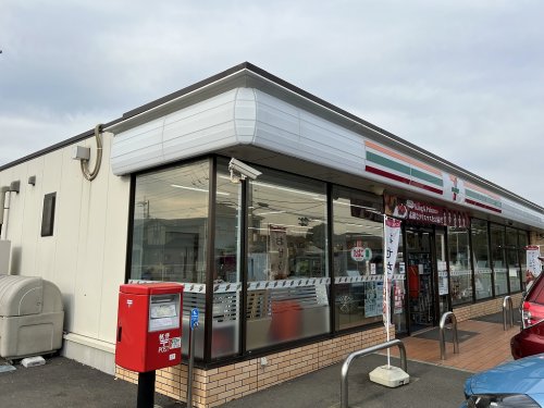 コンビニ　セブンイレブン 四街道大日店（コンビニ）まで1639m