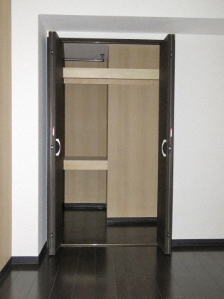 収納　大型のウォシュレット設置済みです！