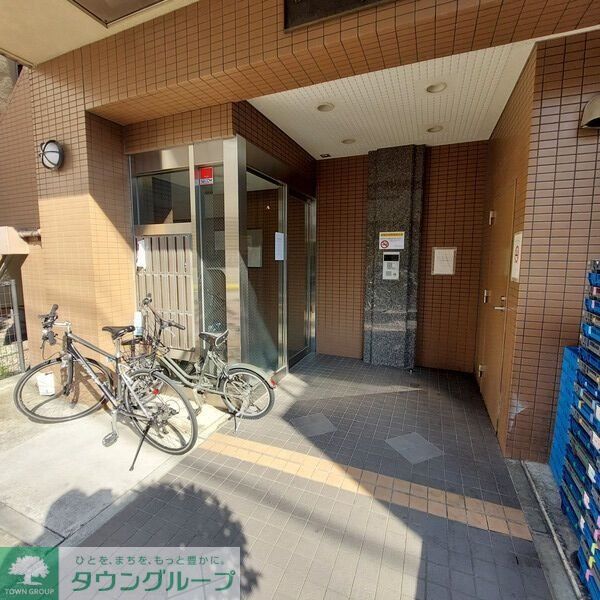 エントランス　部屋探しは株式会社　タウンハウジング　までお気軽にお問合せ…