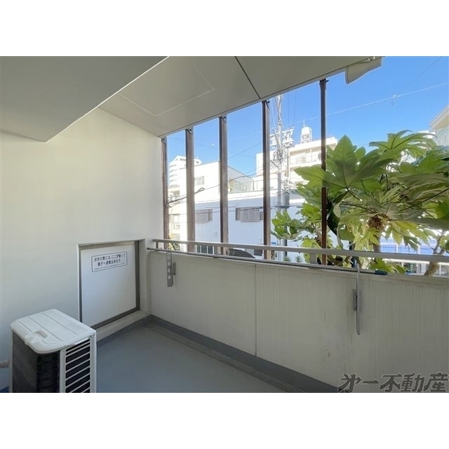 バルコニー　バルコニー