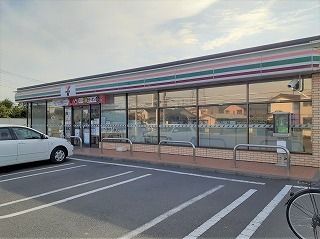 コンビニ　セブンイレブン（コンビニ）まで1000m