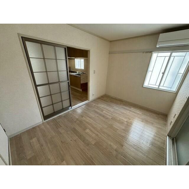 居室・リビング　別号室の写真です。