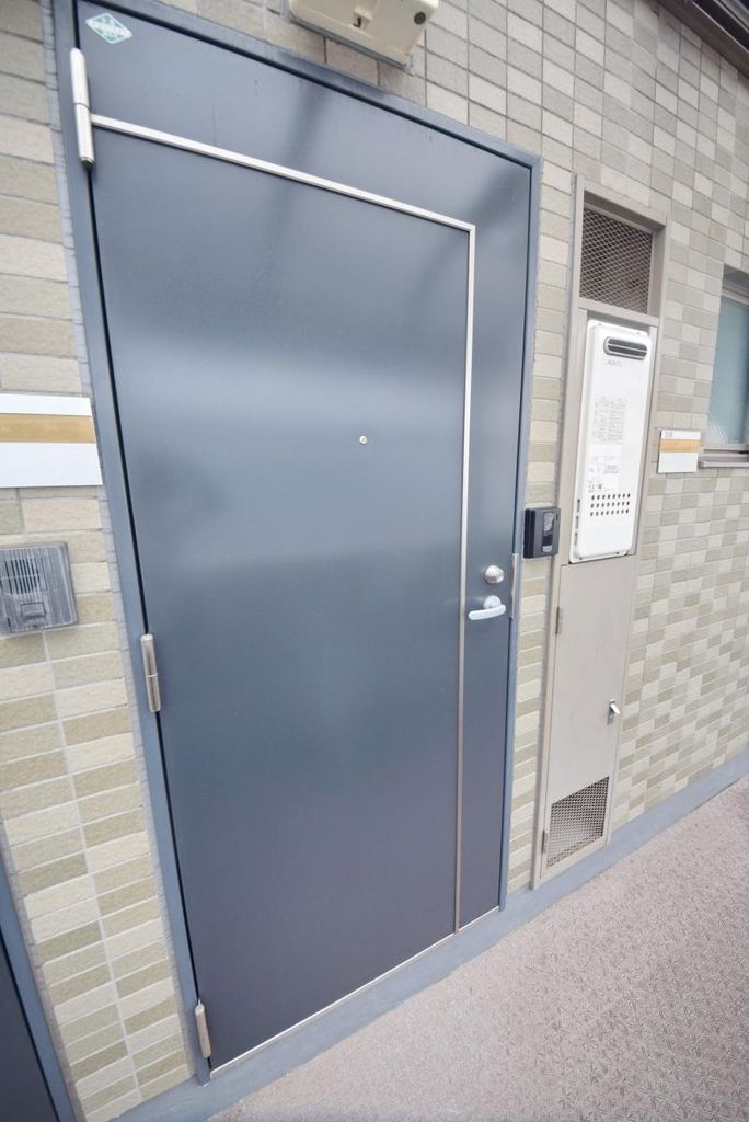 その他部屋・スペース　★玄関ドアです★