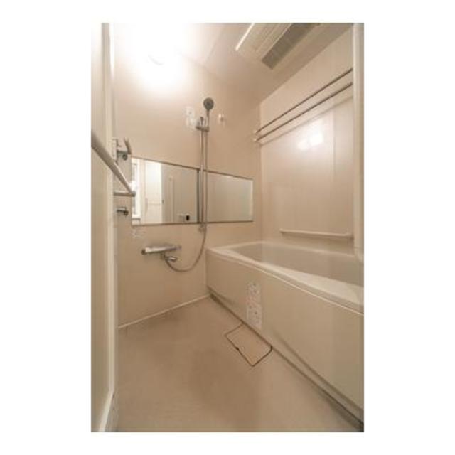 バス・シャワールーム　※写真は同タイプ住戸です。