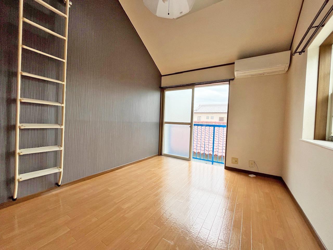 居室・リビング　洋室