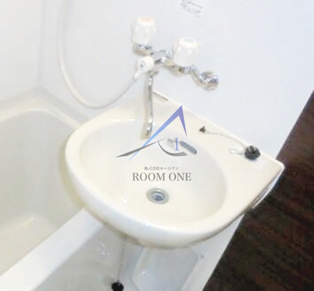 洗面設備　洗面台です。