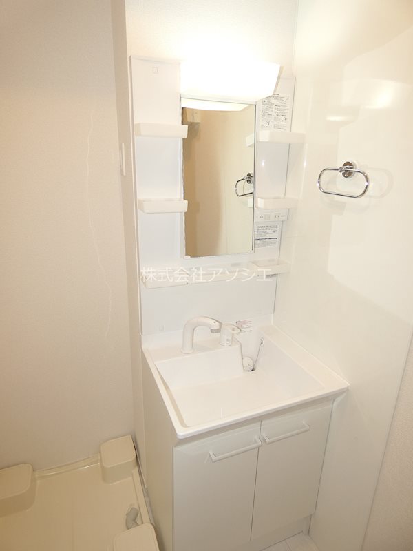 洗面設備　同タイプのイメージ写真です。