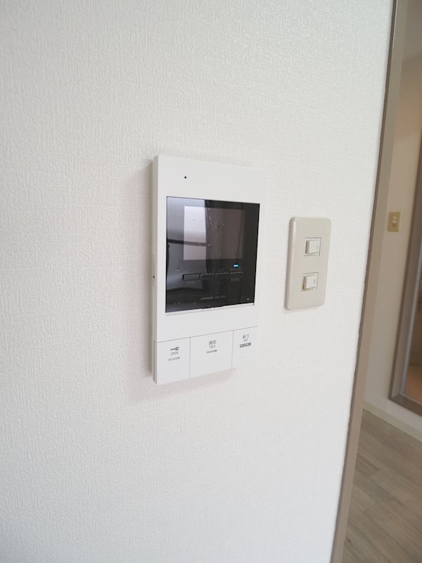 セキュリティ　モニター付きインターホン