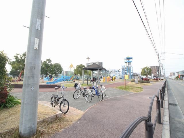 公園　仲畑中央公園（公園）まで437m