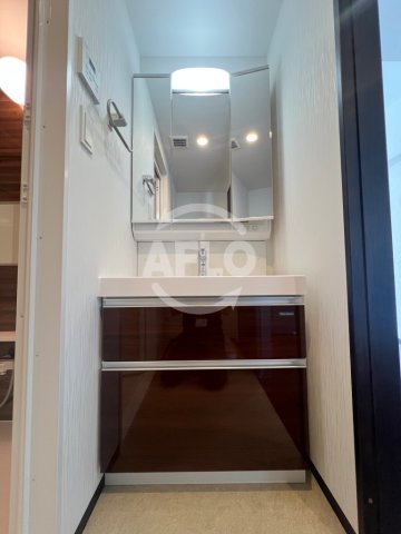 洗面設備　プレジオ梅田　独立洗面台