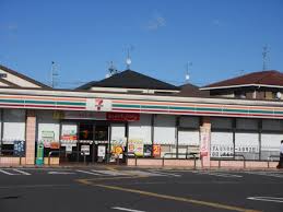 コンビニ　セブンイレブン大津一里山店（コンビニ）まで495m