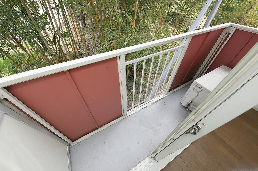 バルコニー　※お部屋によって景色の見え方がが異なります