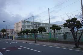 小学校　南部小学校（小学校）まで1345m