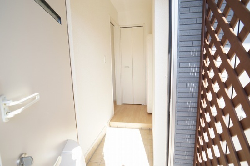 玄関　図面と現状に相違がある場合には現状を優先