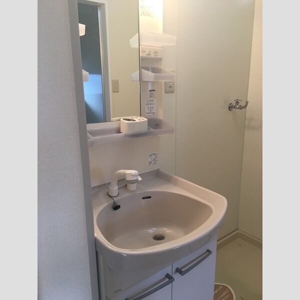 洗面設備　洗髪洗面化粧台