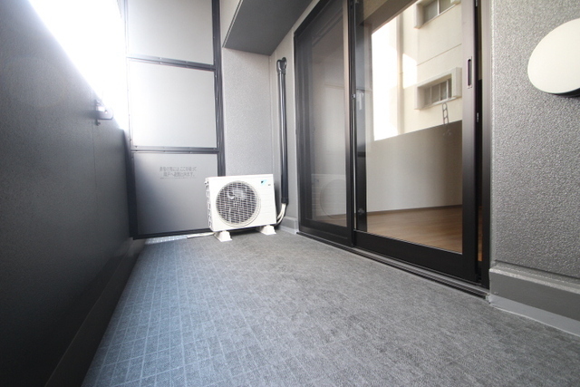 バルコニー　※モデルルームの写真です。