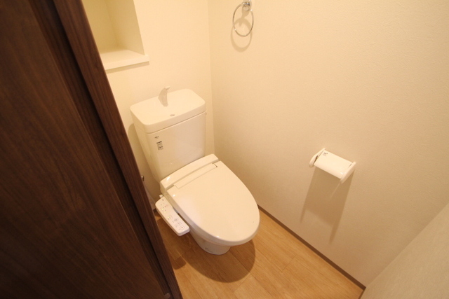 トイレ　※モデルルームの写真です。