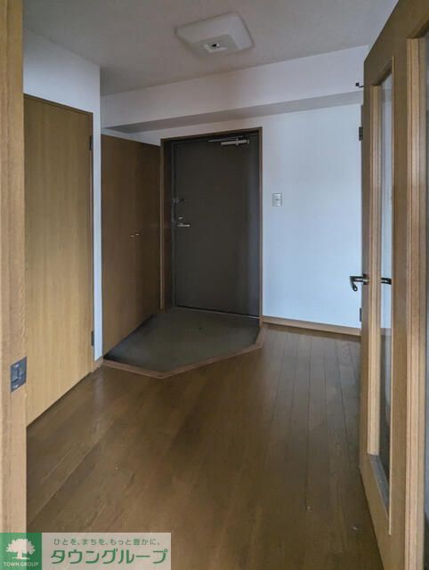 居室・リビング　※別部屋参考写真です