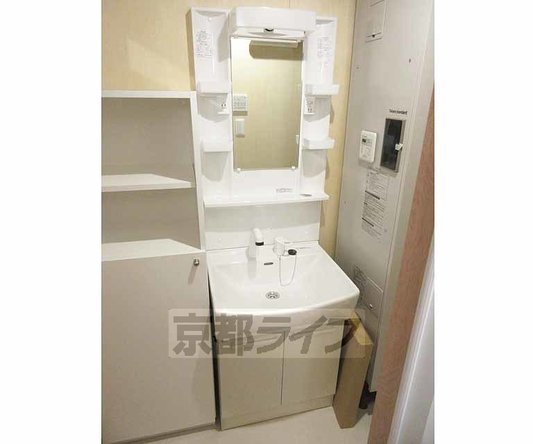 洗面設備　大きな洗面台！