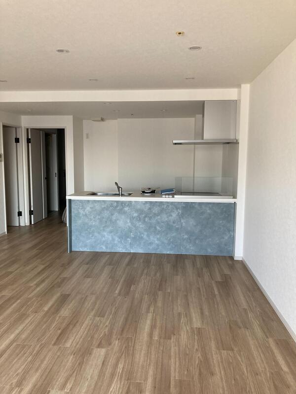 居室・リビング　同物件・別タイプのお部屋になります。（参考写真）