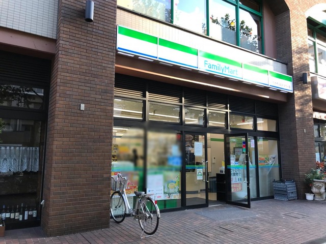 コンビニ　ファミリーマート日本橋浜町Fタワー店（コンビニ）まで277m