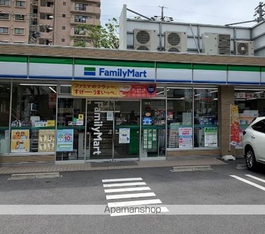 コンビニ　ファミリーマート（コンビニ）まで441m