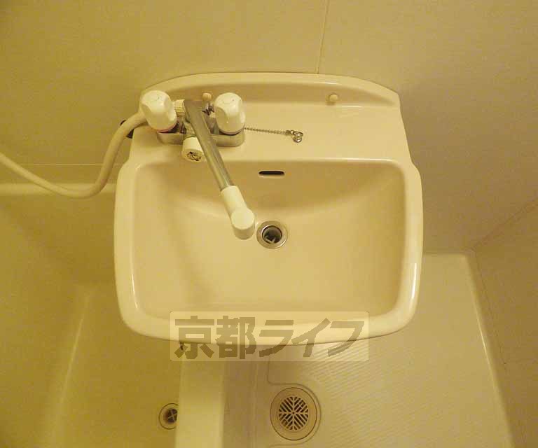 洗面設備　洗面台です。