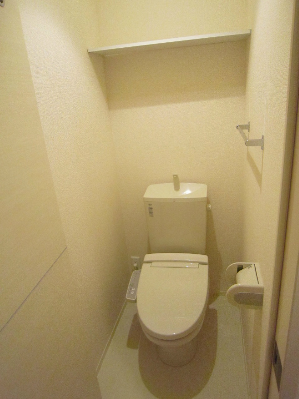 トイレ　※別部屋参考写真