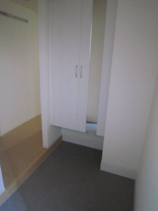 玄関　※別部屋参考写真