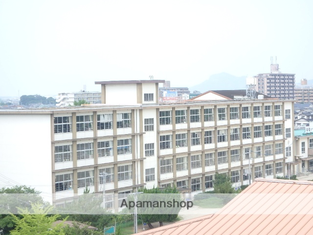 小学校　波多江小学校（小学校）まで576m