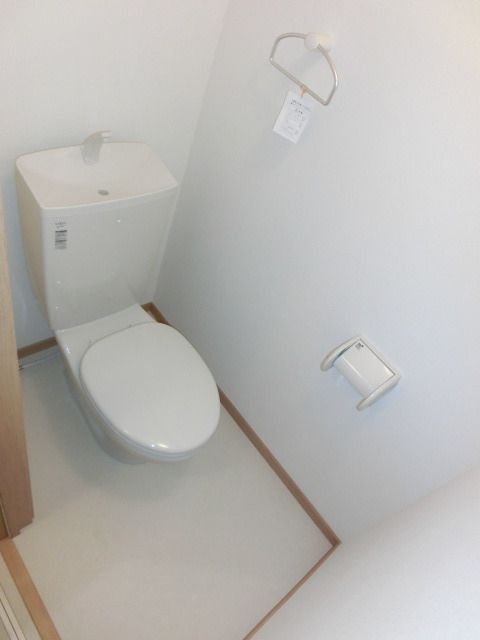 トイレ　きれいなトイレです