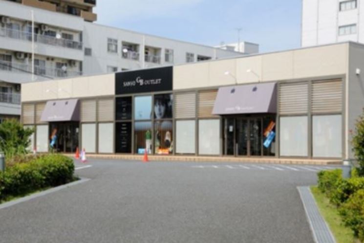 その他　G&B      潮見店（その他）まで649m