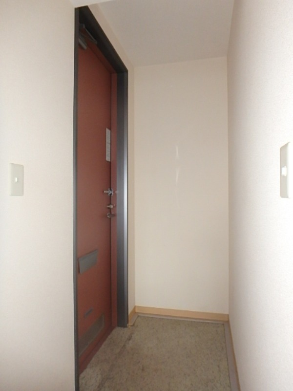 玄関　図面と現状に相違がある場合には現状を優先