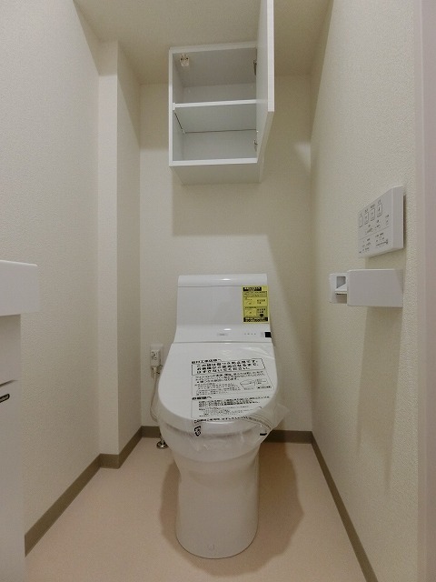トイレ　★温水洗浄便座付き★