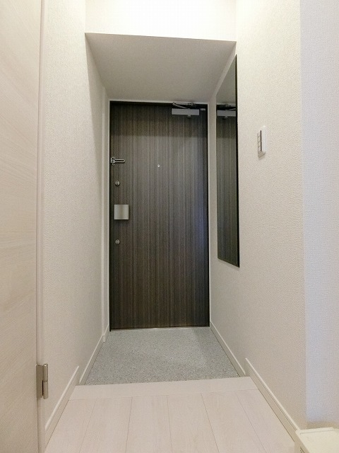 玄関　★姿見鏡付きの玄関★