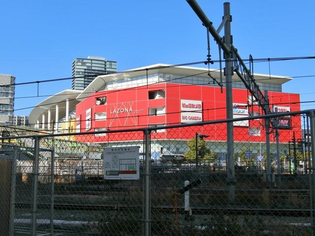 ショッピングセンター　ラゾーナ川崎（ショッピングセンター）まで787m