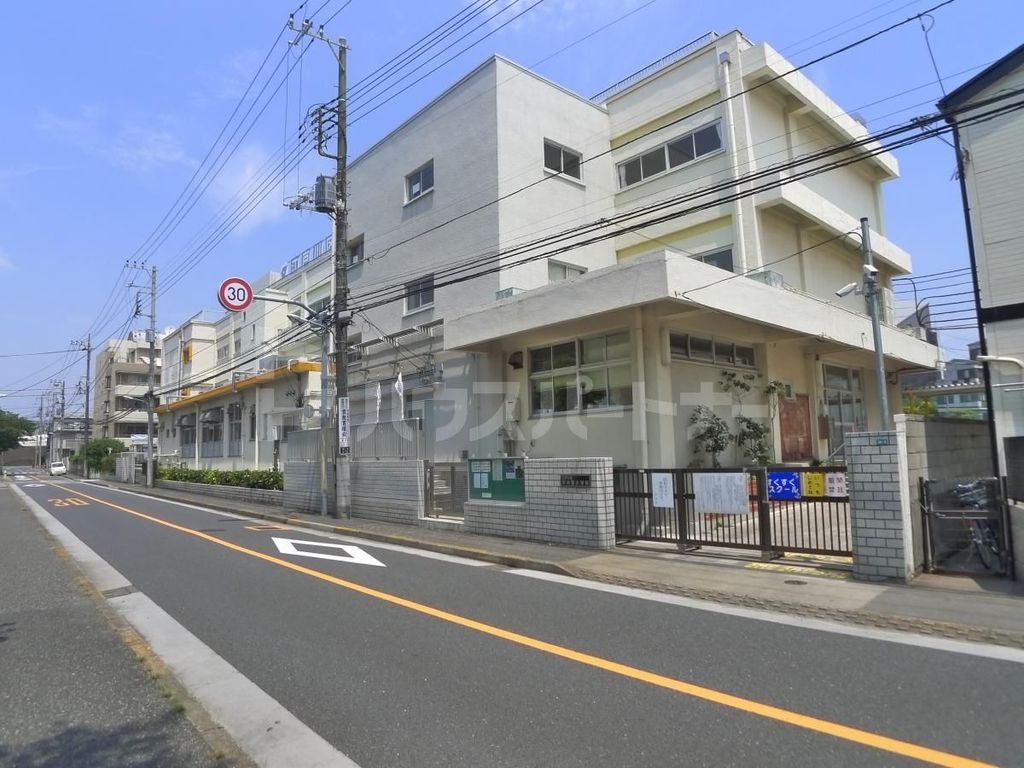 小学校　江戸川区立平井東小学校（小学校）まで70m