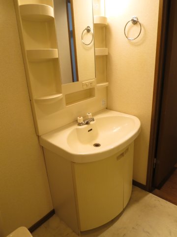 洗面設備　洗面所です