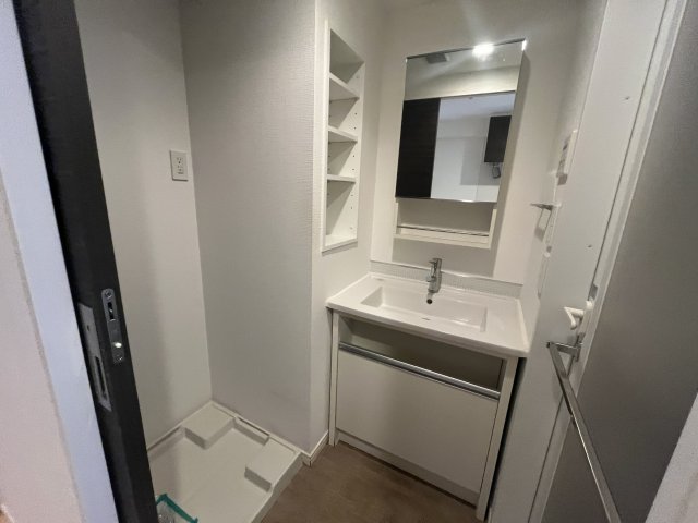 洗面設備　使いやすい洗面所です