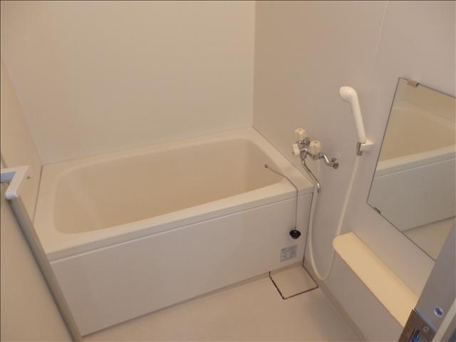 バス・シャワールーム　お風呂です