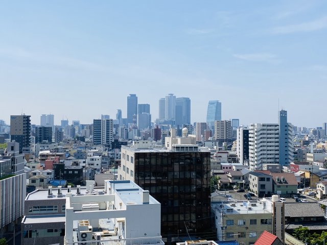 眺望　南側バルコニーからは名古屋駅のビルが一望