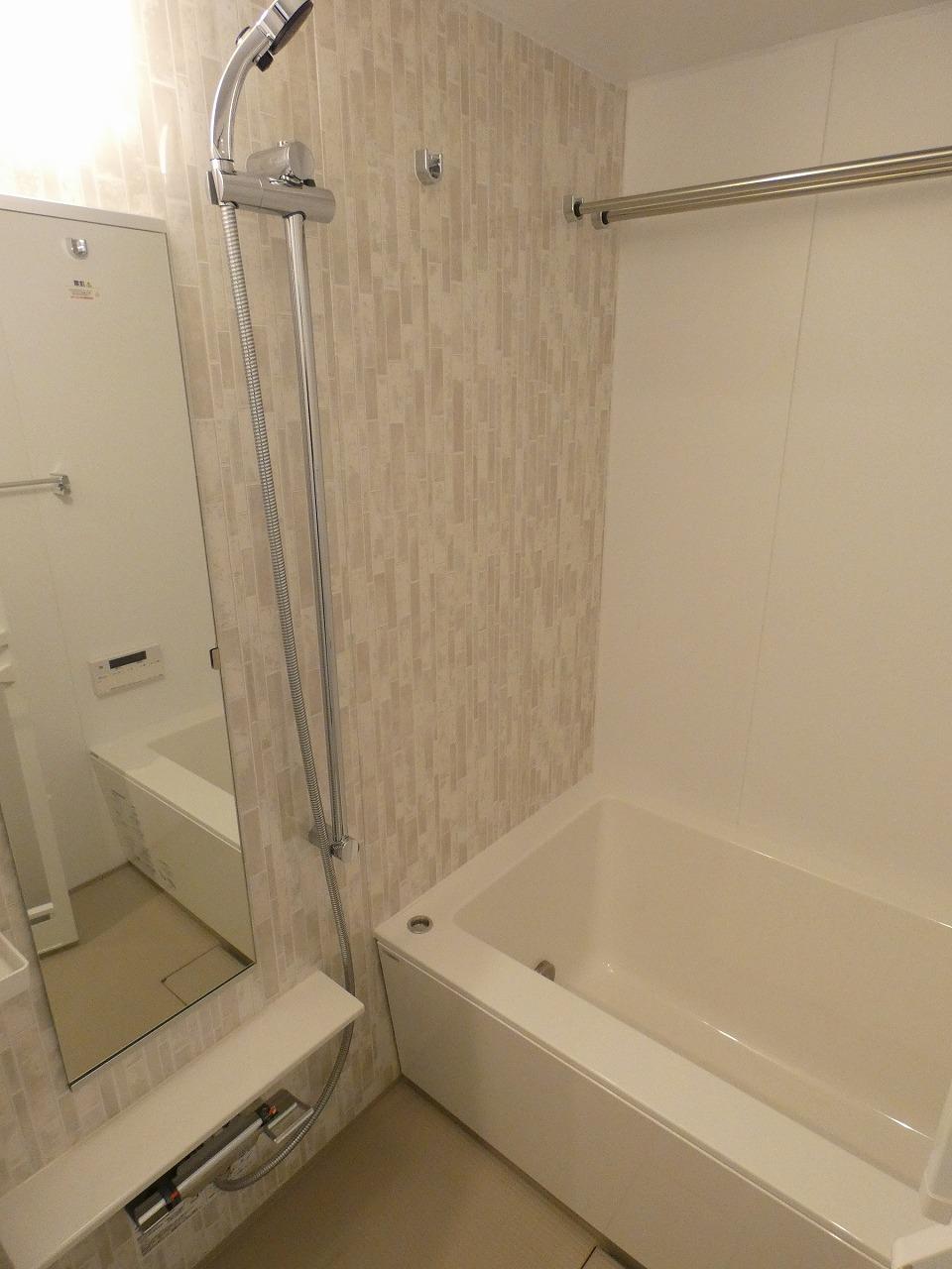 バス・シャワールーム　風呂